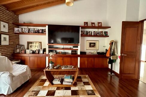 WhatsApp Image 2023-11-11 at 11.59.45