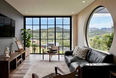 WhatsApp Image 2023-12-04 at 14.07.58