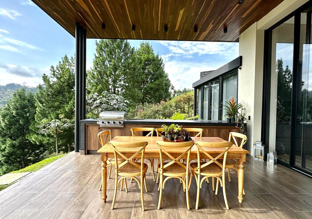 WhatsApp Image 2023-12-04 at 14.08.50