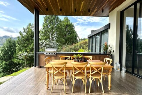 WhatsApp Image 2023-12-04 at 14.08.50