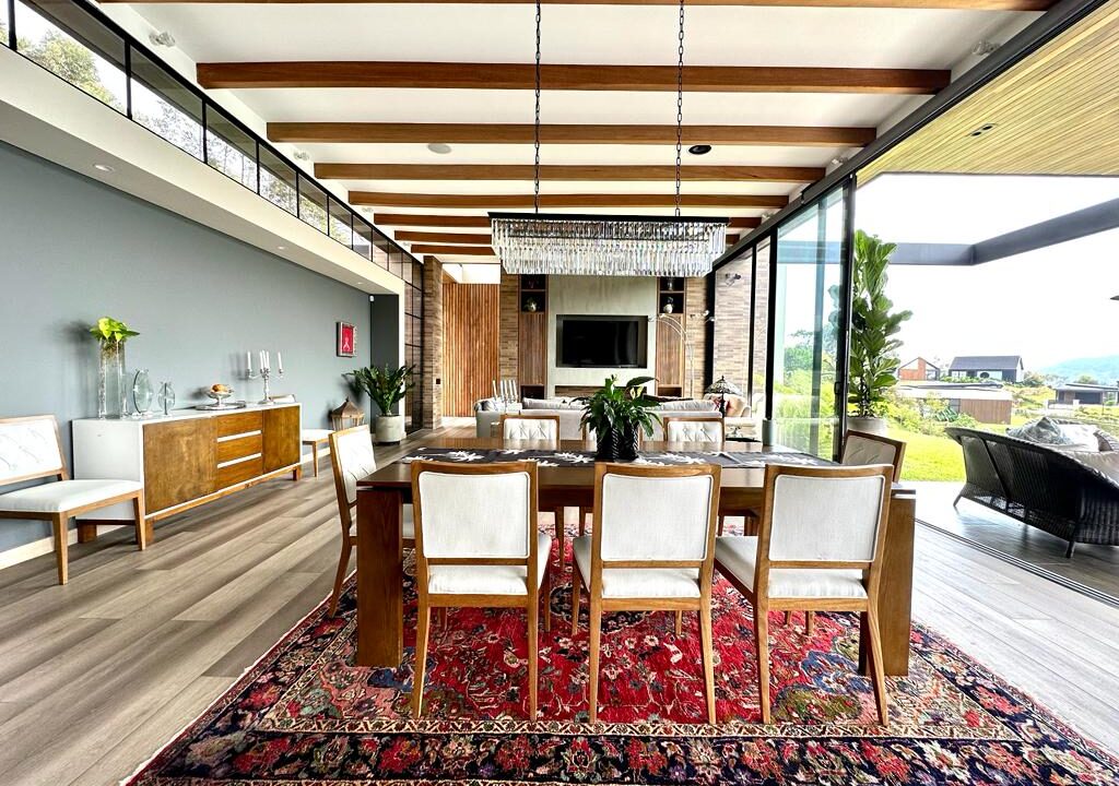 WhatsApp Image 2023-12-04 at 14.10.31