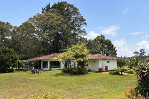 WhatsApp Image 2024-09-25 at 11.25.29