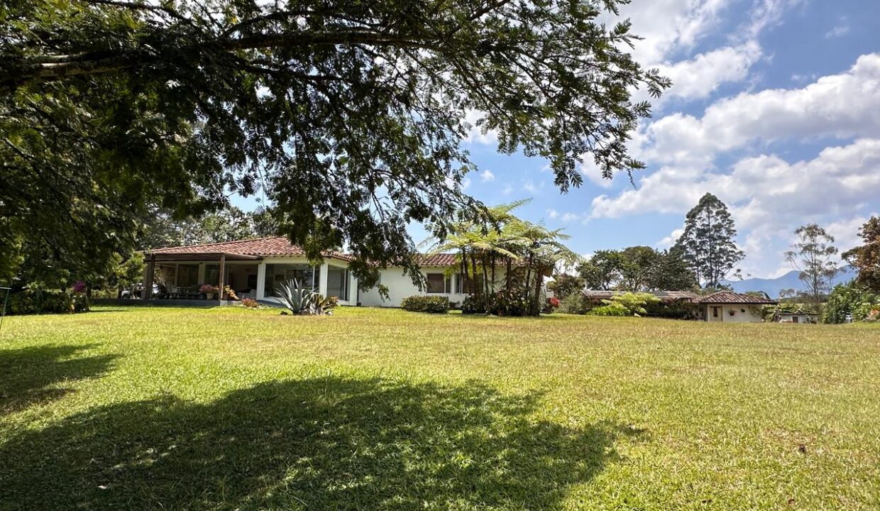 WhatsApp Image 2024-09-25 at 11.25.30 (3)