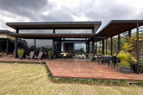 WhatsApp Image 2024-09-25 at 12.18.10 (11)