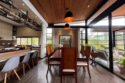 WhatsApp Image 2024-09-25 at 12.18.10 (7)