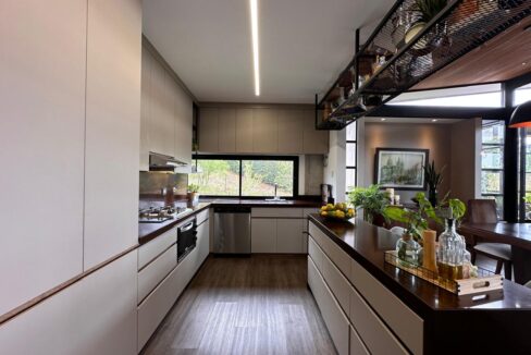 WhatsApp Image 2024-09-25 at 12.18.10 (8)