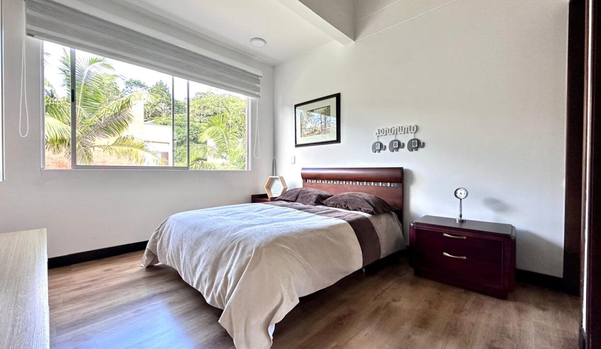 WhatsApp Image 2024-09-26 at 10.02.12