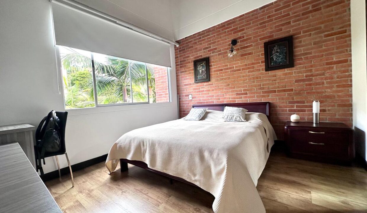 WhatsApp Image 2024-09-26 at 10.02.13