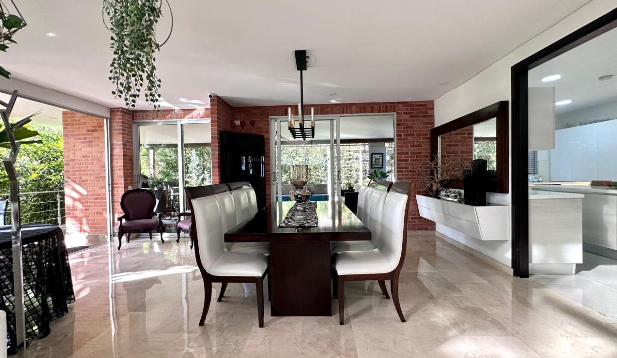 WhatsApp Image 2024-09-26 at 10.02.13 (6)