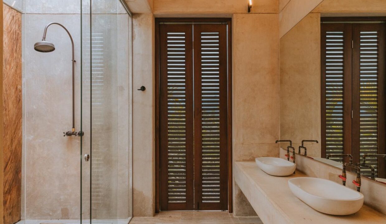 WhatsApp Image 2024-09-26 at 10.57.14 (3)