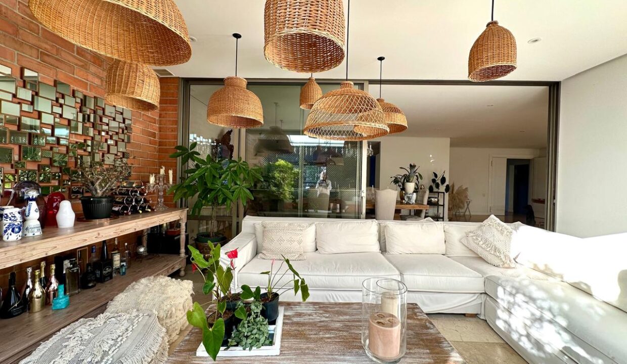 WhatsApp Image 2024-09-26 at 11.05.40 (2)