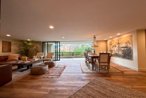 WhatsApp Image 2024-09-26 at 11.15.04 (4)