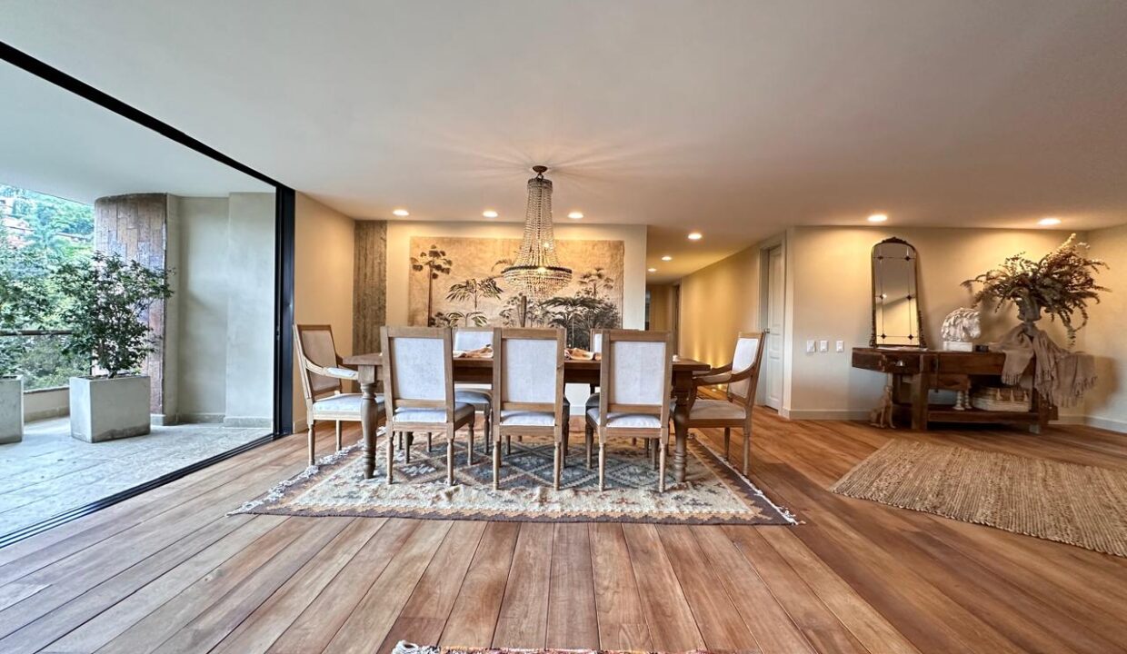 WhatsApp Image 2024-09-26 at 11.15.04 (6)