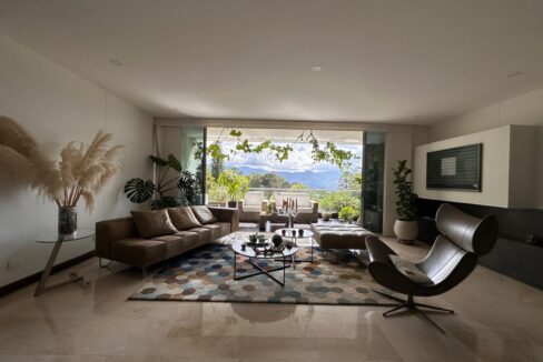 WhatsApp Image 2024-09-26 at 14.12.11 (2)