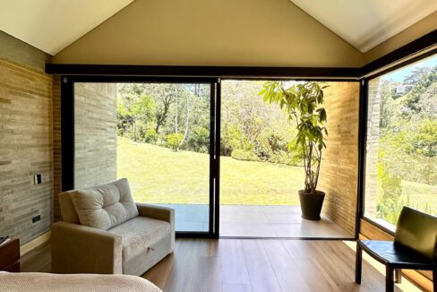 WhatsApp Image 2024-09-26 at 14.40.33 (4)