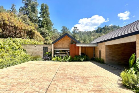 WhatsApp Image 2024-09-26 at 14.40.33 (8)