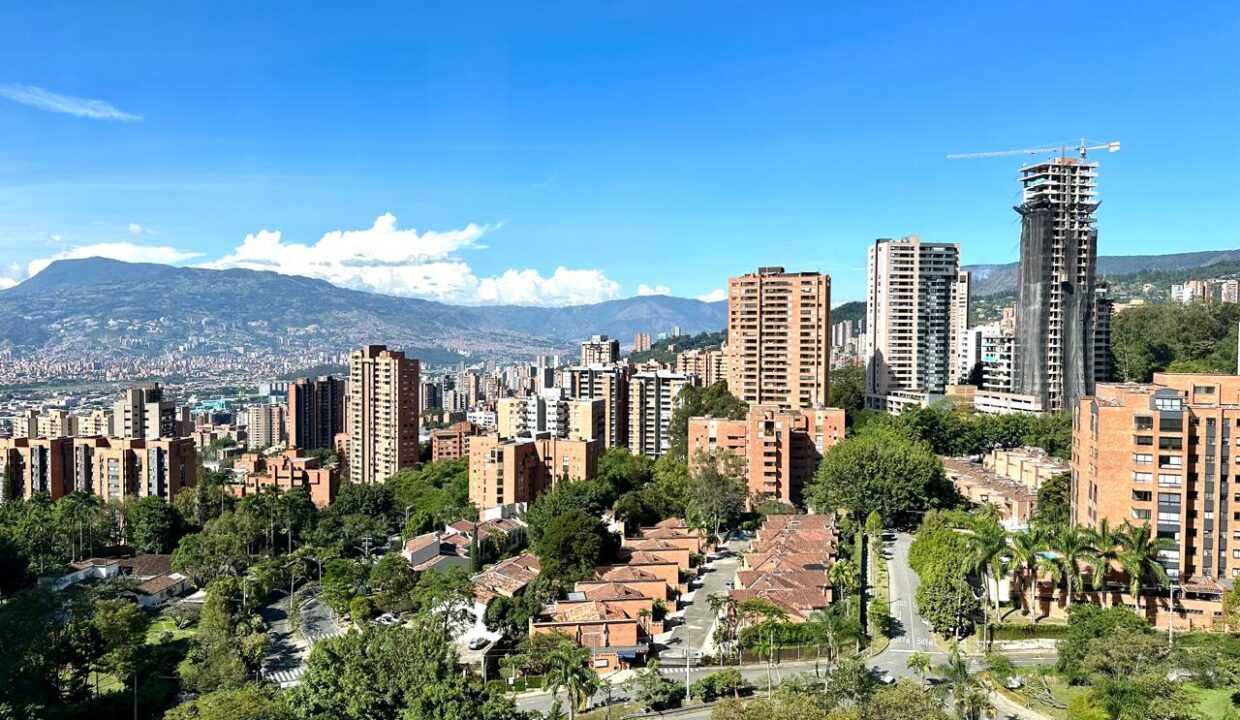 WhatsApp Image 2024-10-02 at 11.06.37 (2)