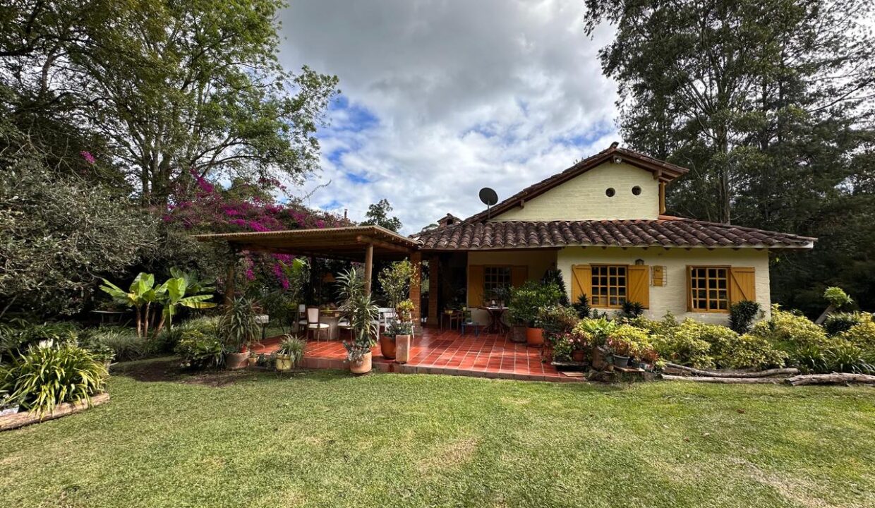 WhatsApp Image 2024-10-02 at 11.46.11