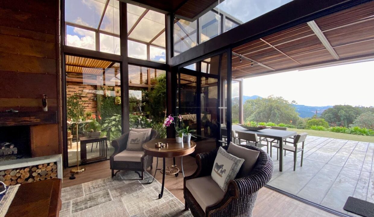 WhatsApp Image 2024-10-02 at 11.58.48 (3)