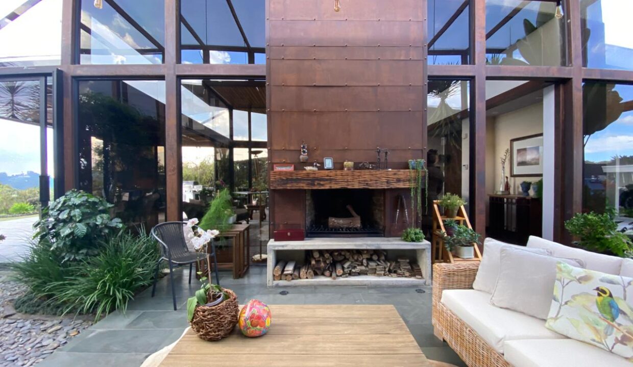 WhatsApp Image 2024-10-02 at 11.58.48 (9)