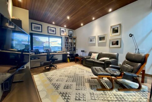 WhatsApp Image 2024-10-02 at 11.58.49 (2)