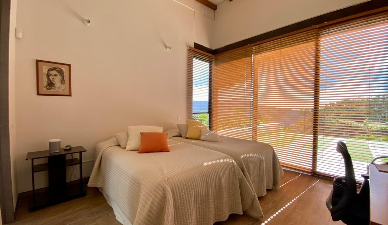 WhatsApp Image 2024-10-02 at 11.58.49 (4)