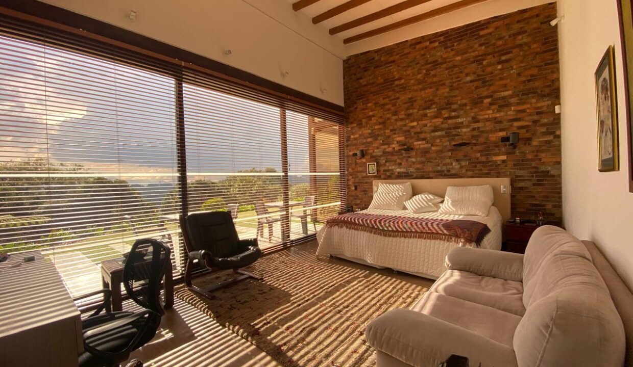 WhatsApp Image 2024-10-02 at 11.58.49 (5)