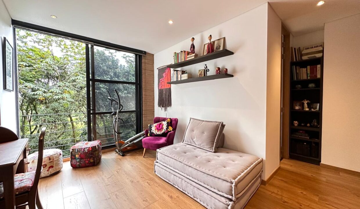 WhatsApp Image 2024-10-02 at 12.13.00 (1)