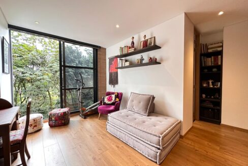 WhatsApp Image 2024-10-02 at 12.13.00 (1)