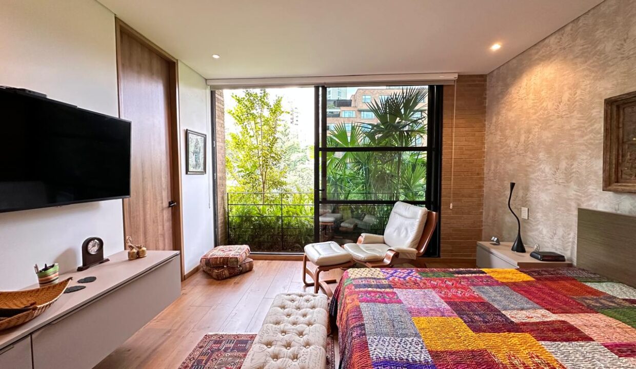 WhatsApp Image 2024-10-02 at 12.13.01