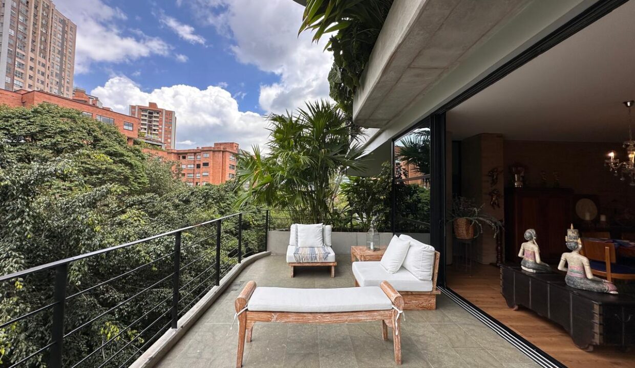 WhatsApp Image 2024-10-02 at 12.13.01 (2)