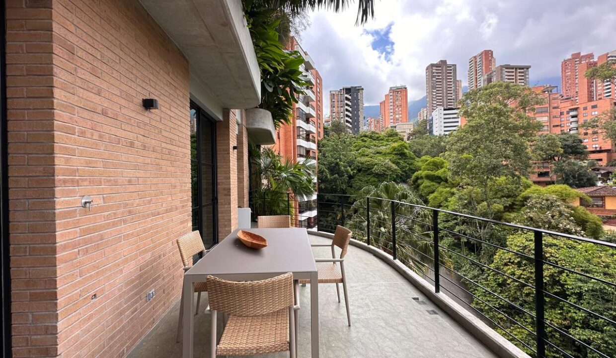 WhatsApp Image 2024-10-02 at 12.13.01 (3)