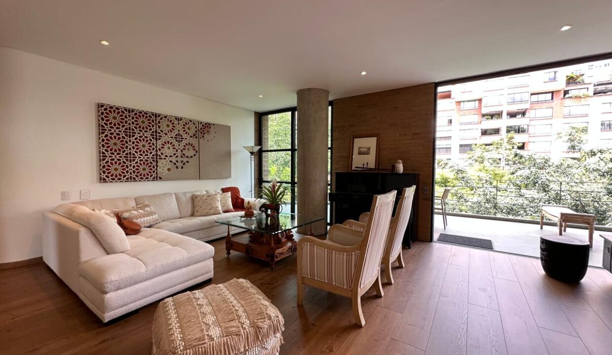 WhatsApp Image 2024-10-02 at 12.13.01 (6)