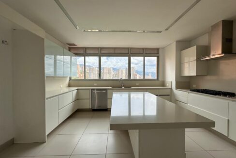 WhatsApp Image 2024-10-02 at 12.24.33 (1)