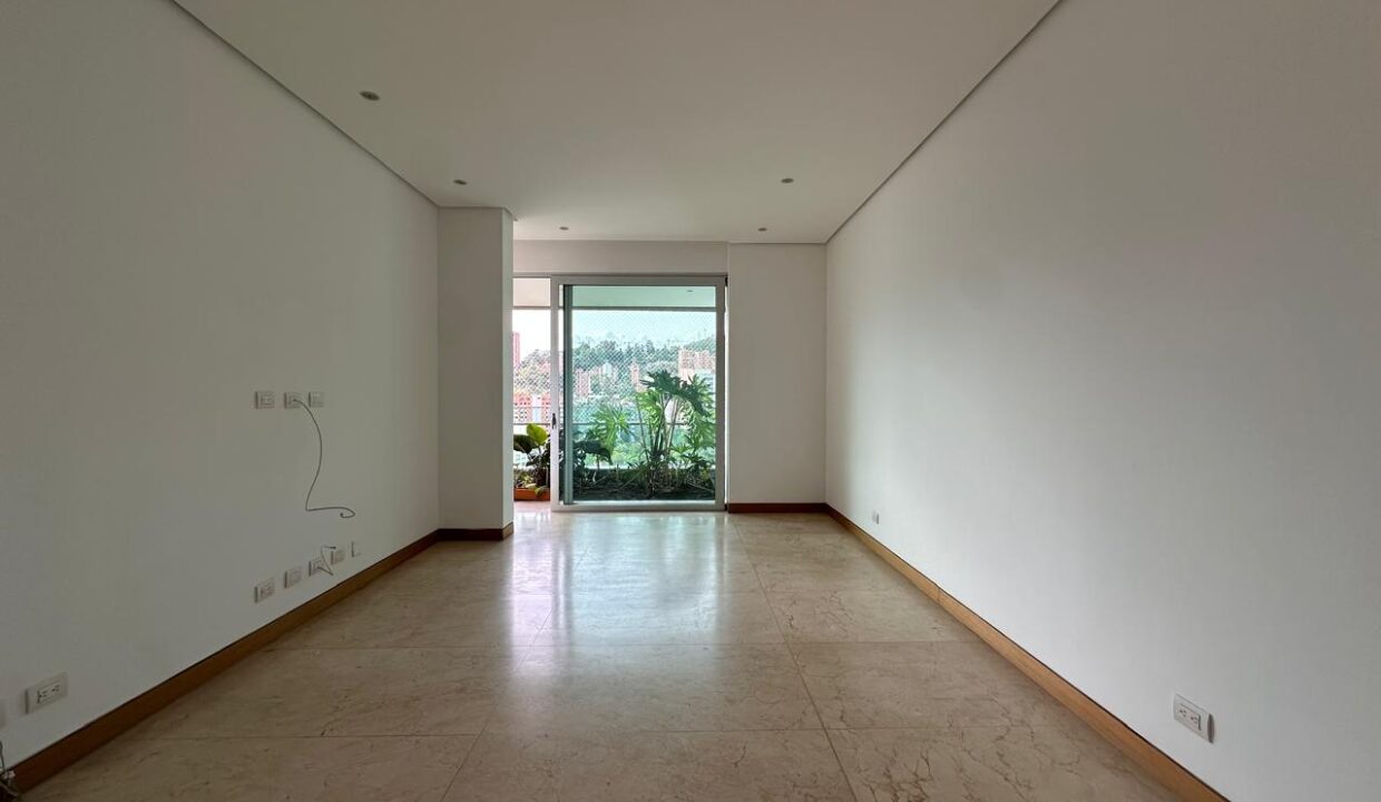 WhatsApp Image 2024-10-02 at 12.24.34 (2)