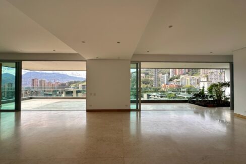 WhatsApp Image 2024-10-02 at 12.24.34