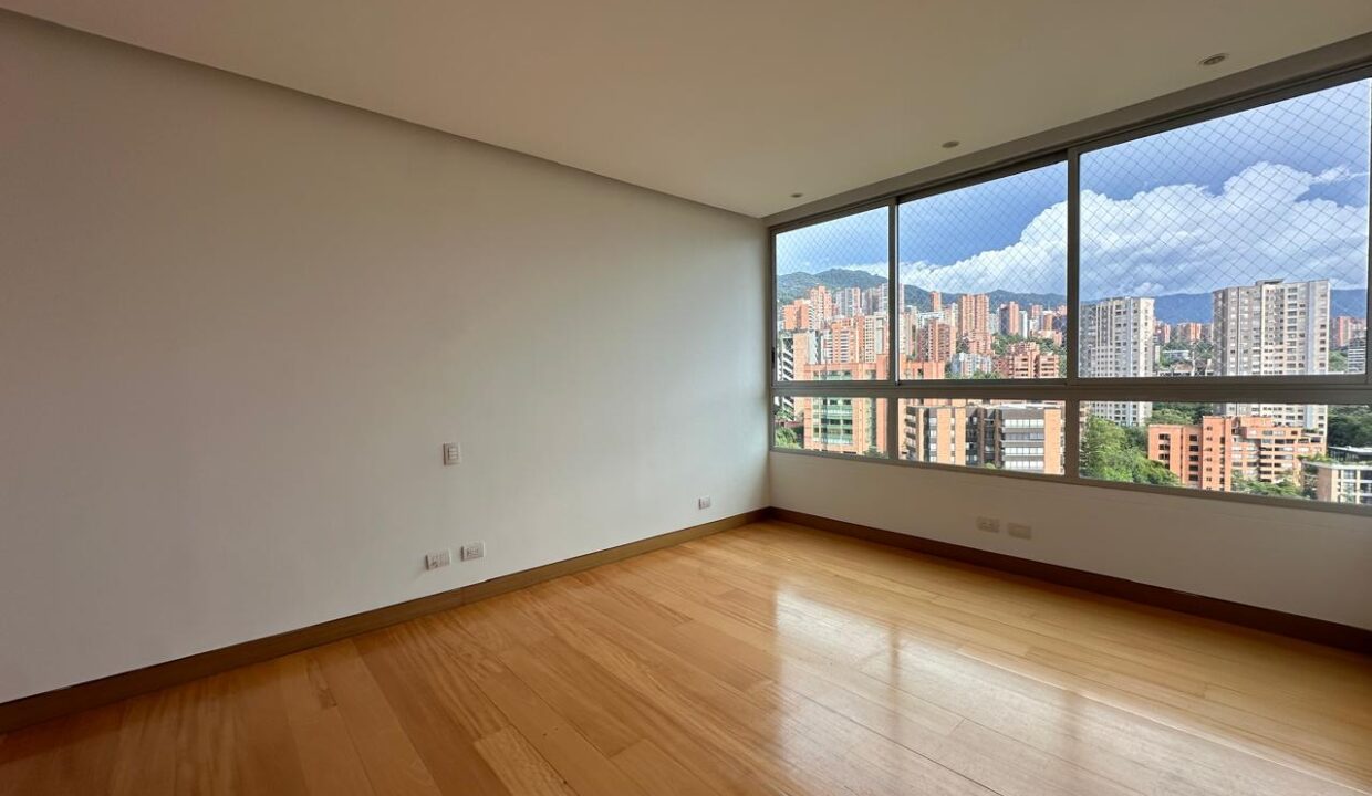 WhatsApp Image 2024-10-02 at 12.24.34 (5)