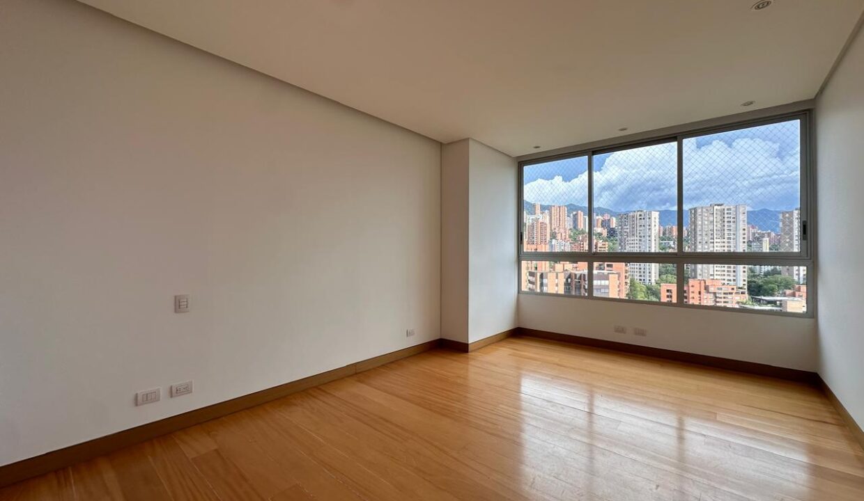 WhatsApp Image 2024-10-02 at 12.24.34 (6)