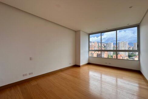 WhatsApp Image 2024-10-02 at 12.24.34 (6)