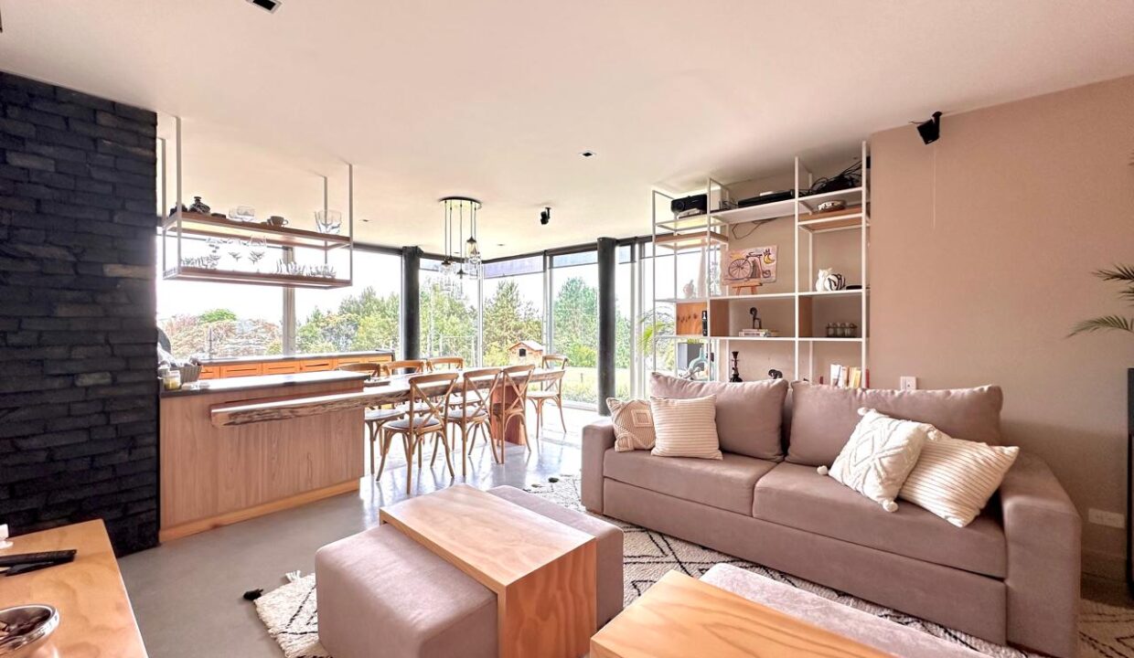 WhatsApp Image 2024-10-02 at 12.50.04 (4)