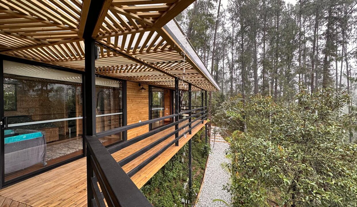 WhatsApp Image 2024-10-02 at 13.02.05 (1)