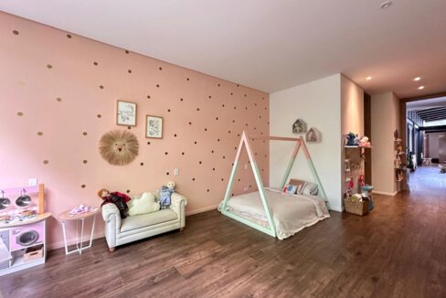 WhatsApp Image 2024-10-03 at 11.46.47 (3)