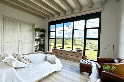 WhatsApp Image 2024-10-03 at 12.18.04