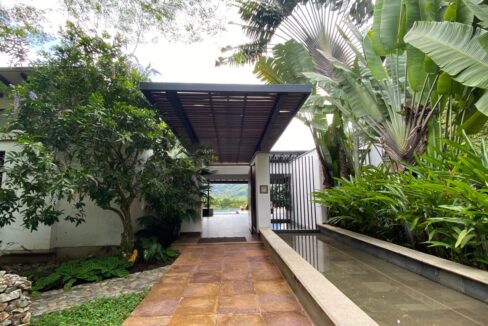 WhatsApp Image 2024-10-03 at 13.22.07 (2)