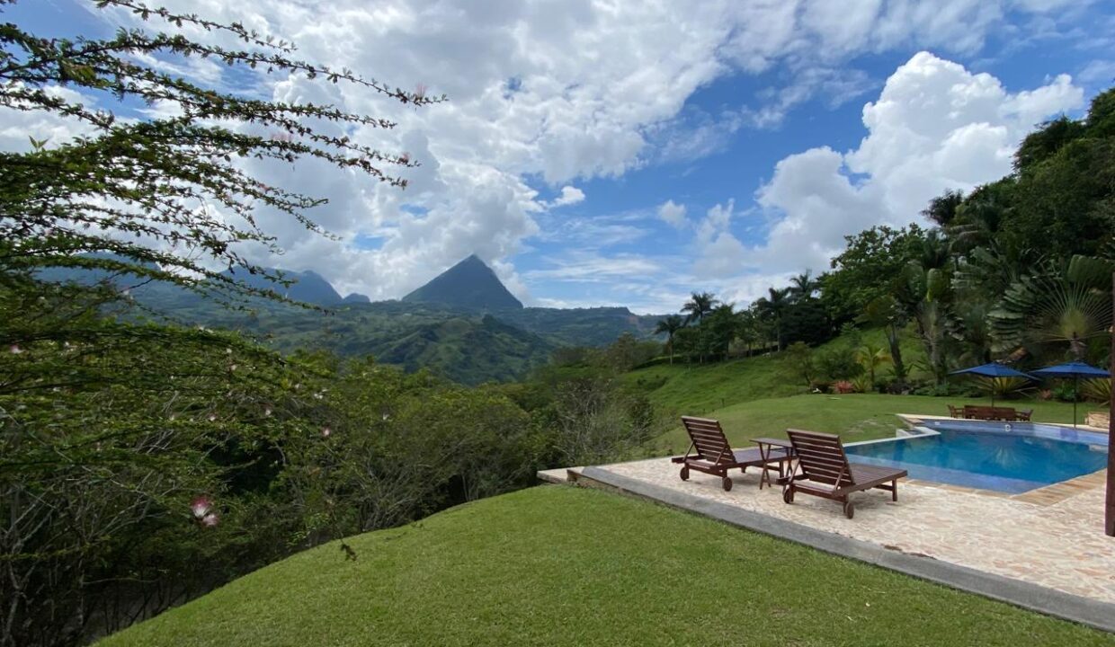 WhatsApp Image 2024-10-03 at 13.22.07 (9)