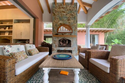 WhatsApp Image 2024-10-03 at 13.59.21 (11)