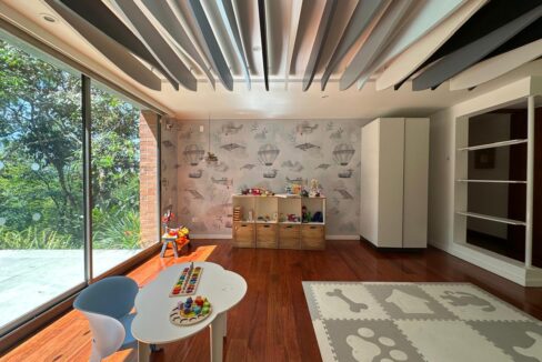 WhatsApp Image 2024-10-16 at 11.03.38 (9)