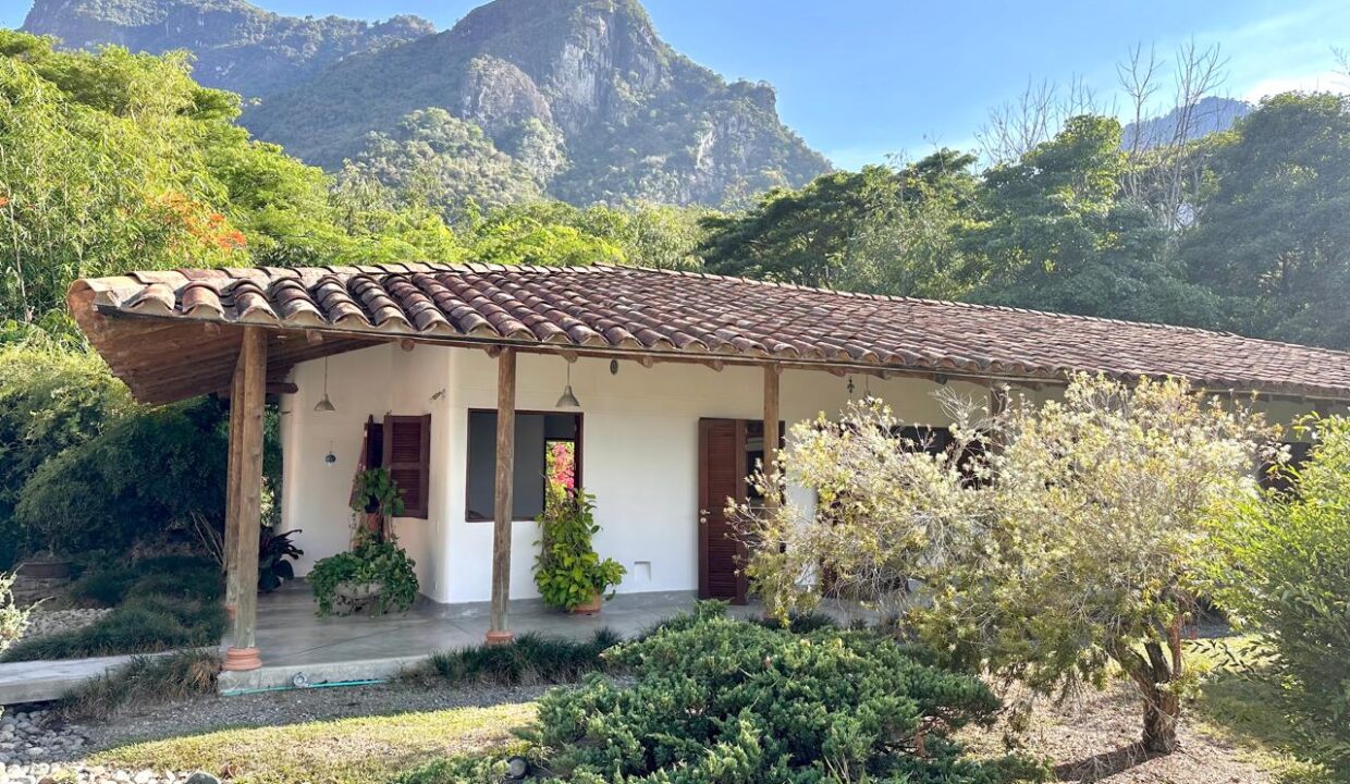 WhatsApp Image 2024-10-16 at 11.54.09 (3)