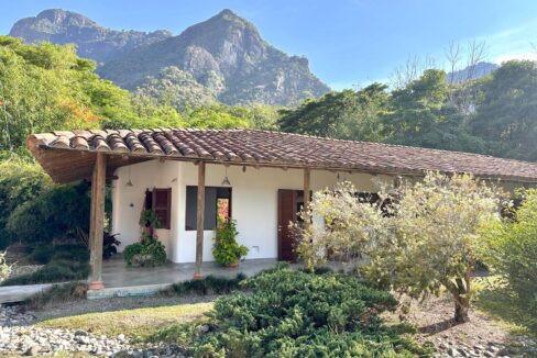 WhatsApp Image 2024-10-16 at 11.54.09 (3)