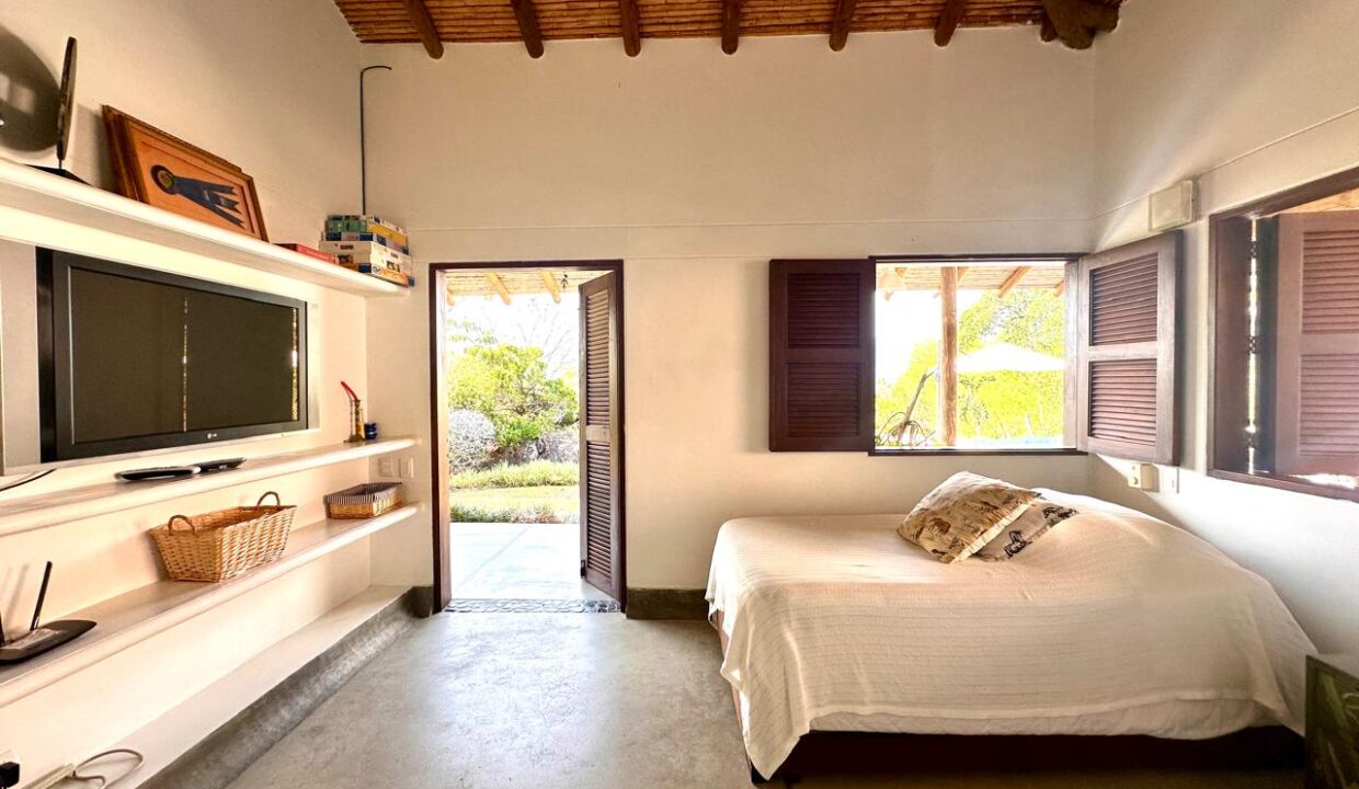 WhatsApp Image 2024-10-16 at 11.54.10 (6)